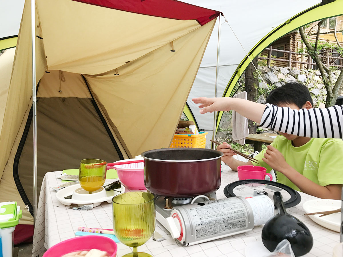 鹿児島県の岩屋公園キャンプ場の常設テントに泊まった